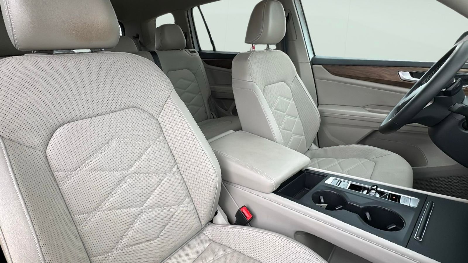 Used 2024 Volkswagen Atlas SE image 21