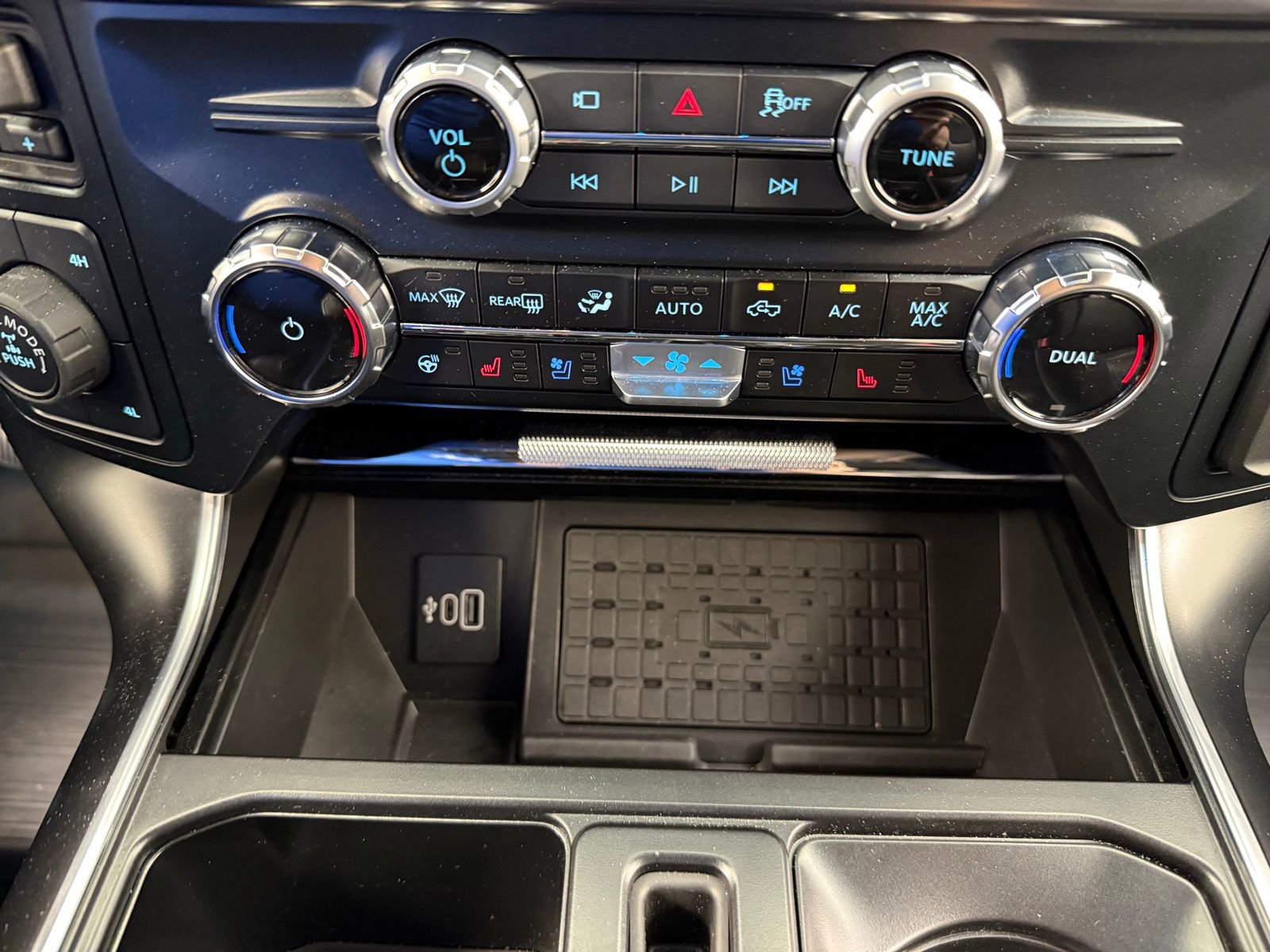 Used 2025 Ford F150 Raptor AWD/4WD image 26