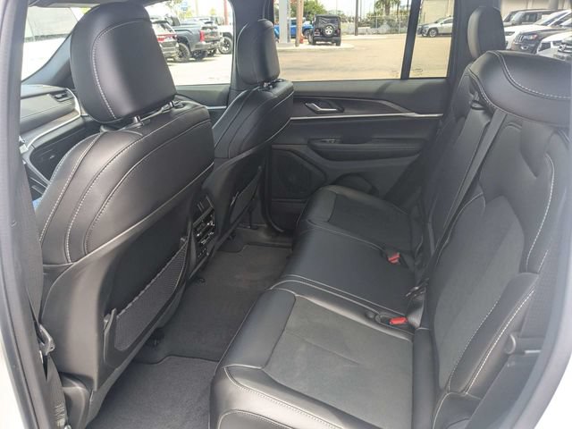 New 2026 Jeep Grand Cherokee Altitude AWD/4WD image 13