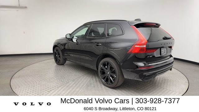 Certified 2024 Volvo XC60 T8 Ultimate w/ Protection Package Premier AWD/4WD image 4