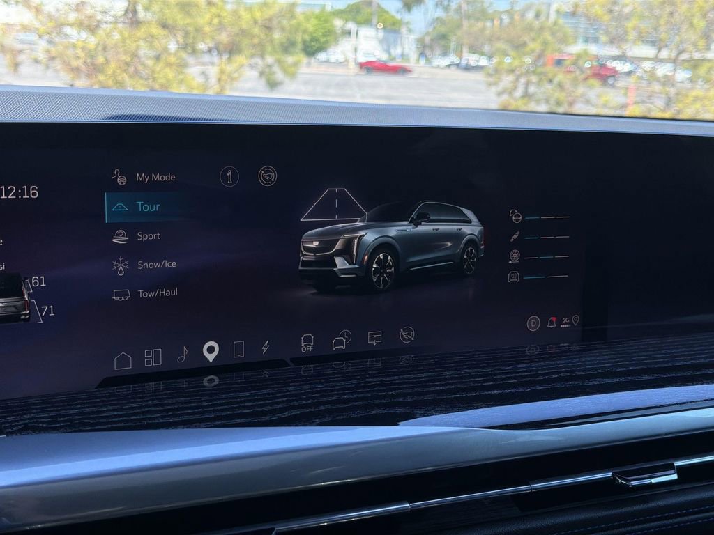 Used 2026 Cadillac Escalade IQ Luxury 1 image 17