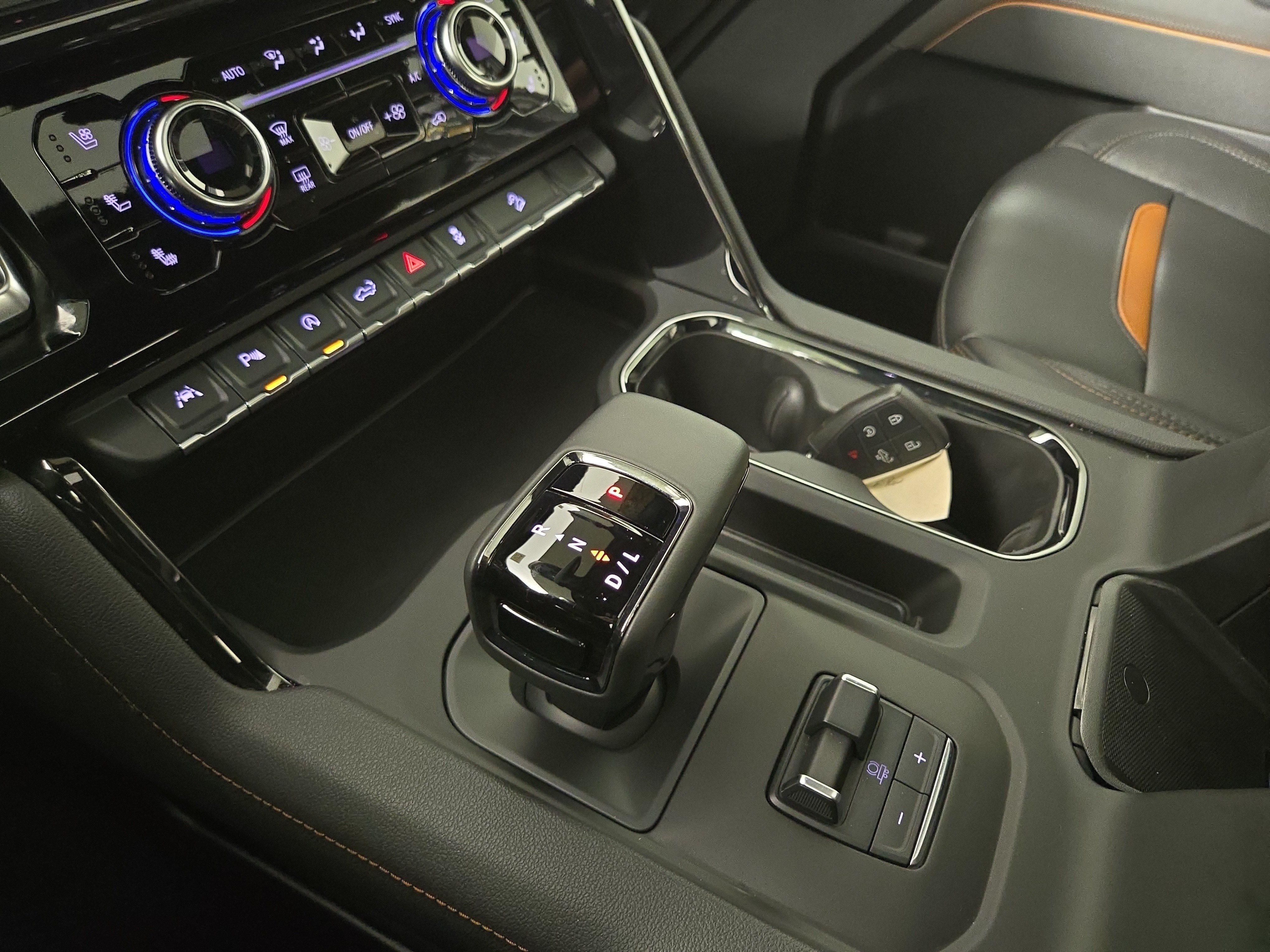 Certified 2026 GMC Sierra 1500 AT4 w/ AT4 Premium Package AWD/4WD image 24