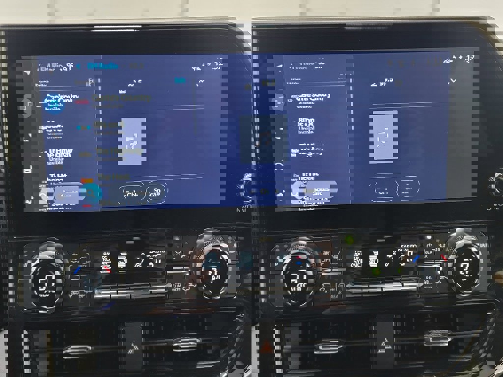 Certified 2025 Toyota Highlander XLE image 21