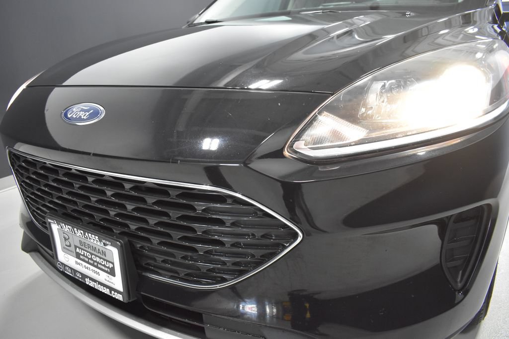Used 2022 Ford Escape SE w/ Convenience Package FWD image 12
