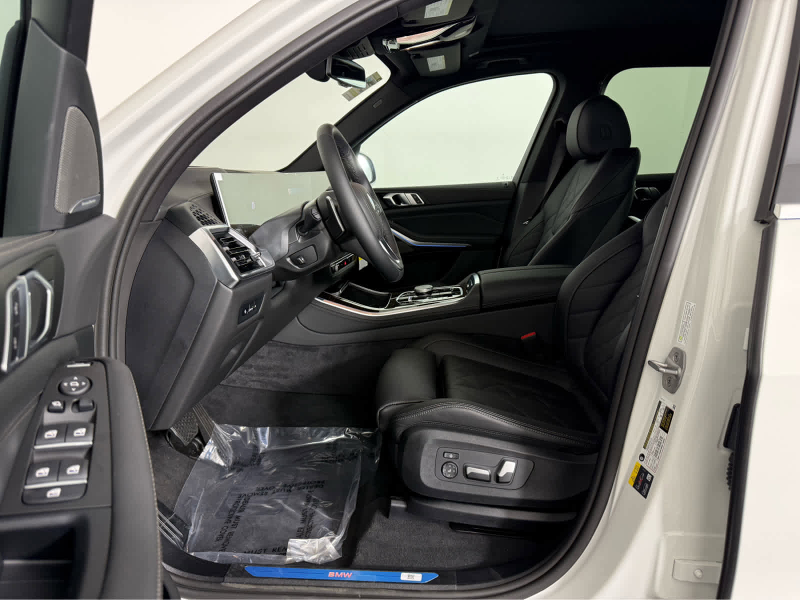 New 2026 BMW X5 xDrive50e AWD/4WD image 8