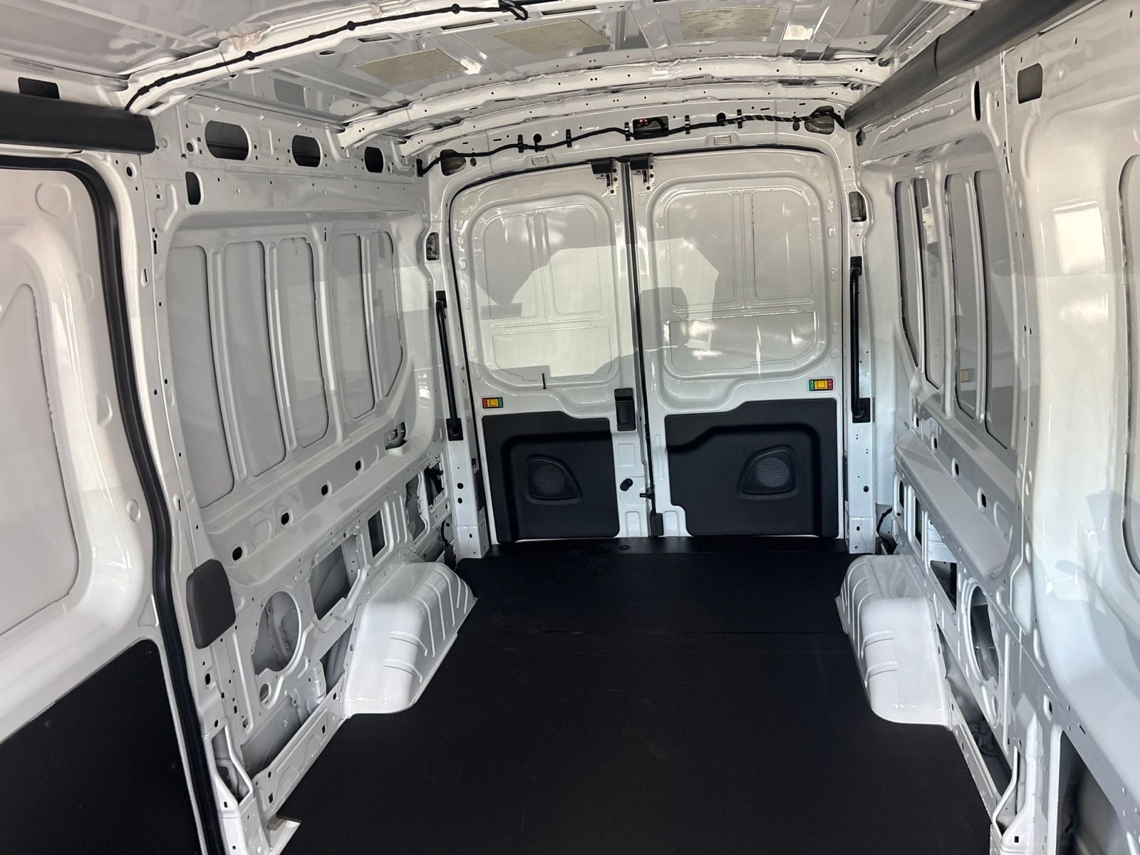 New 2026 Ford Transit 250 148 Medium Roof Extended AWD image 13