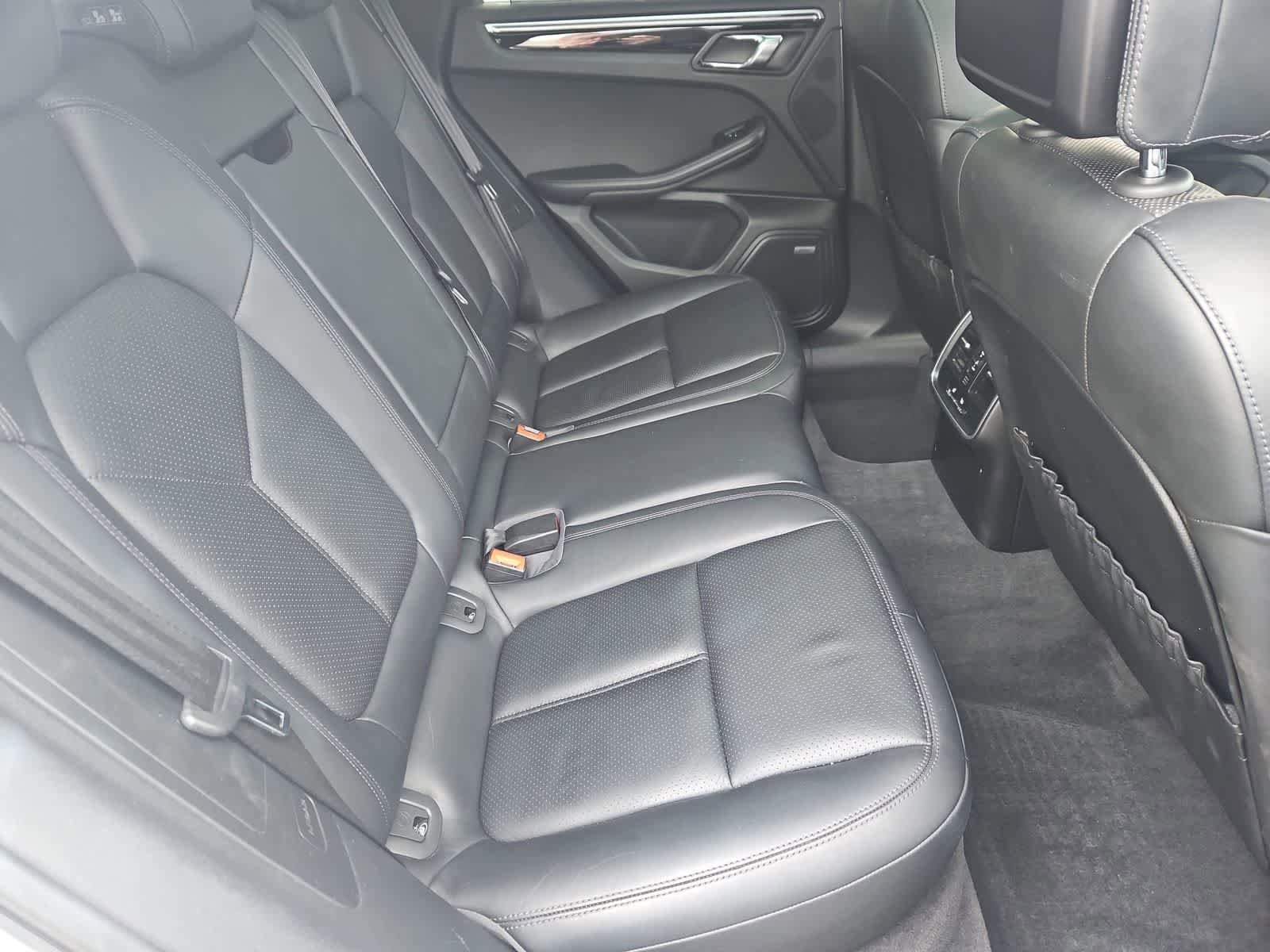 Used 2017 Porsche Macan S image 21