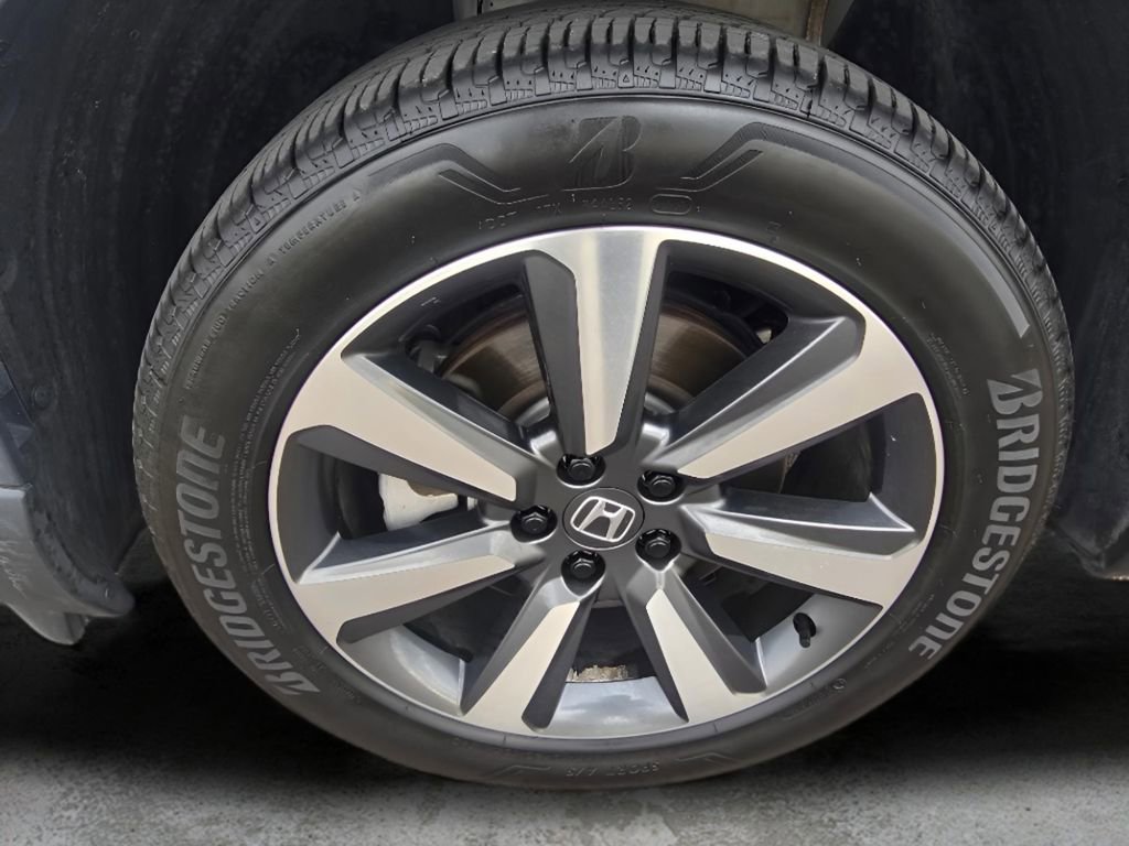 Used 2024 Honda Pilot Touring image 25