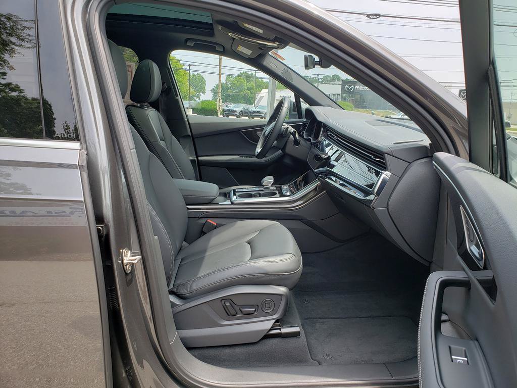 Used 2026 Audi Q7 3.0T Premium Plus AWD/4WD image 17