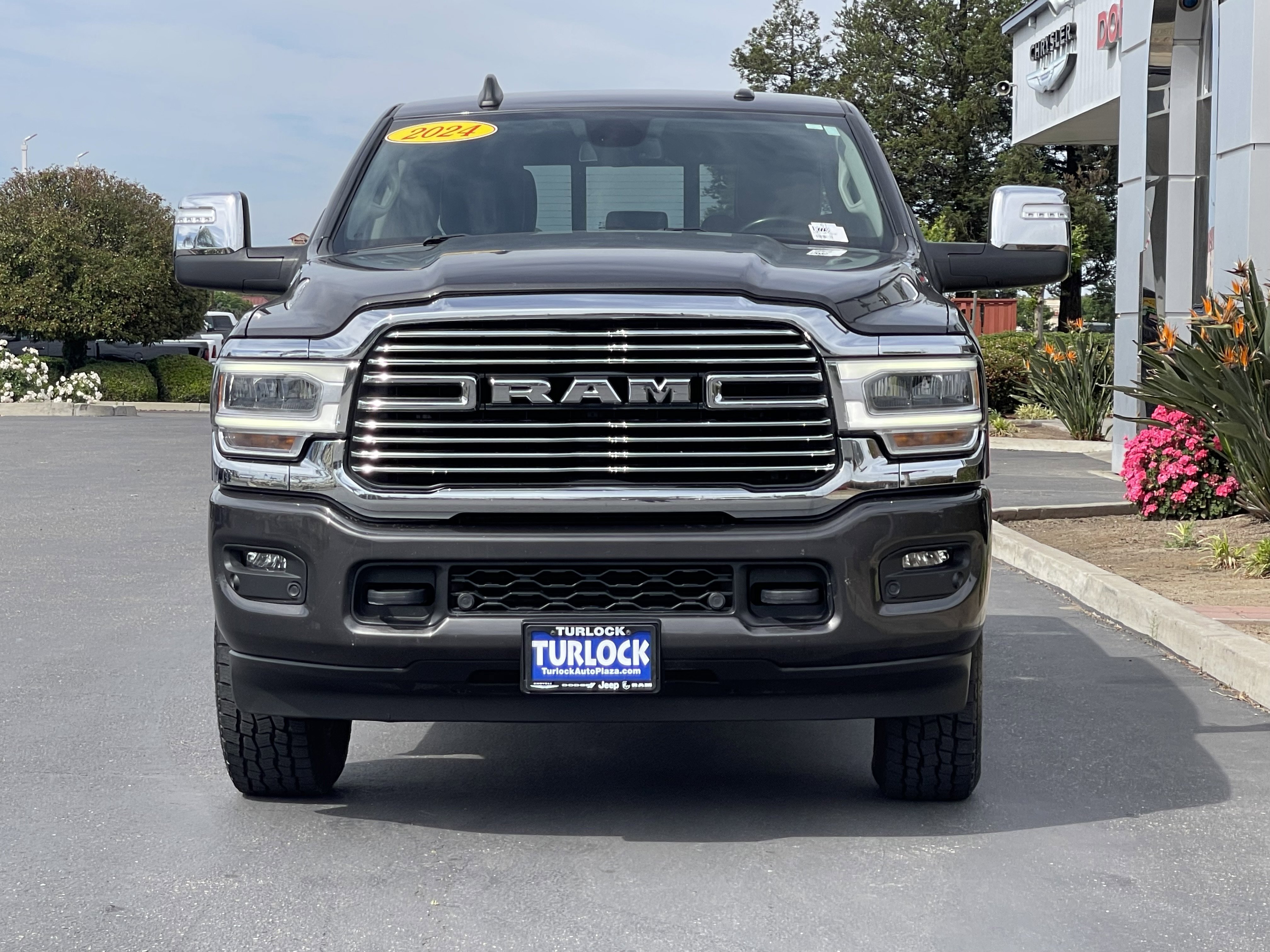 Used 2024 RAM 2500 Laramie AWD/4WD image 6