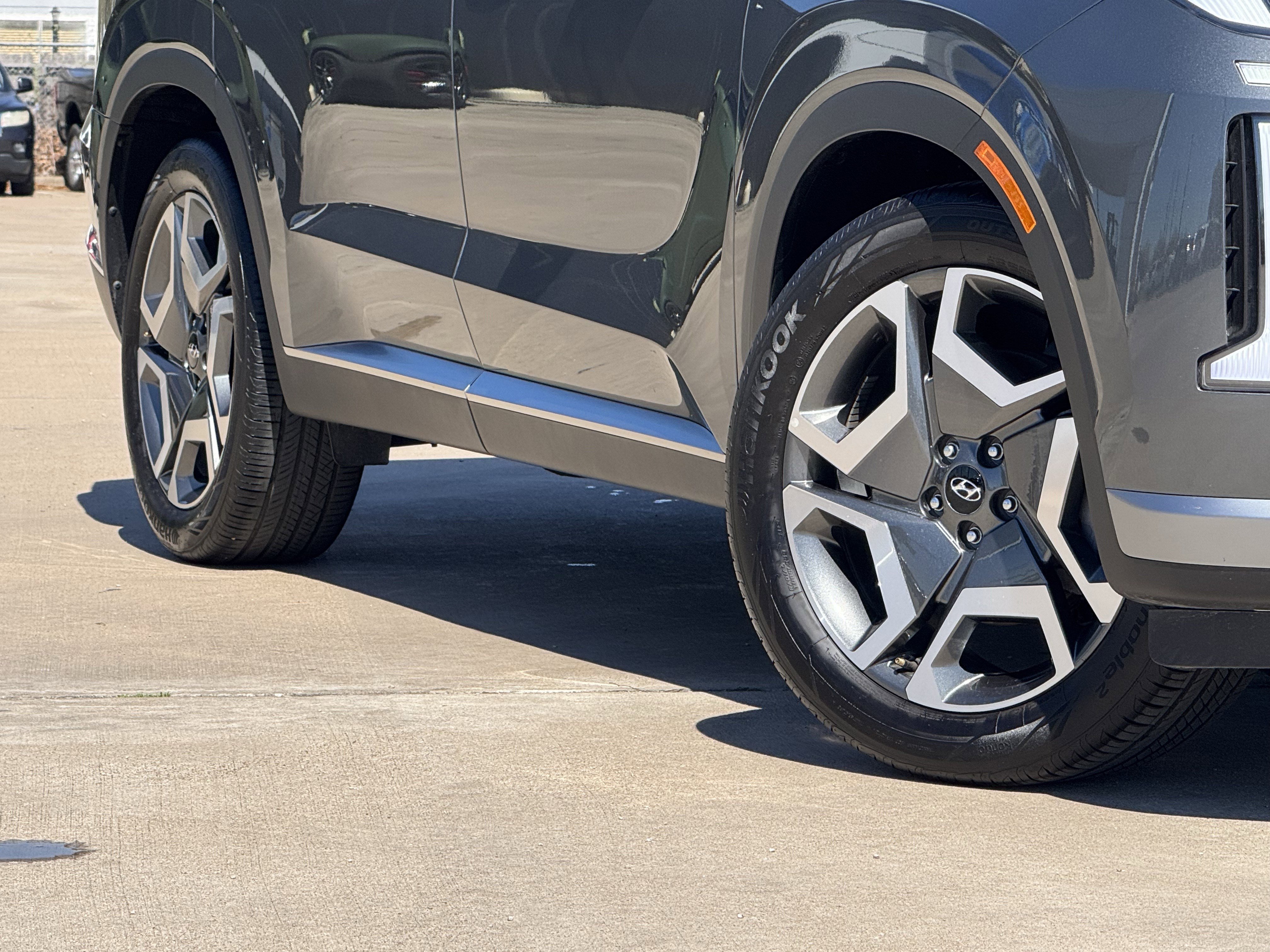 Used 2025 Hyundai Palisade Limited image 12