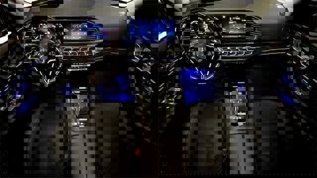 Used 2024 Mercedes-Benz GLS 580 4MATIC image 5