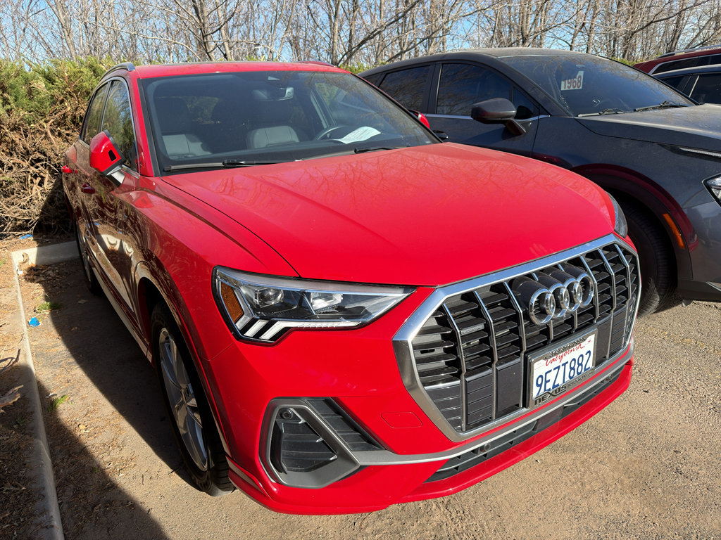 Used 2023 Audi Q3 2.0T Premium Plus w/ Premium Plus Package image 14