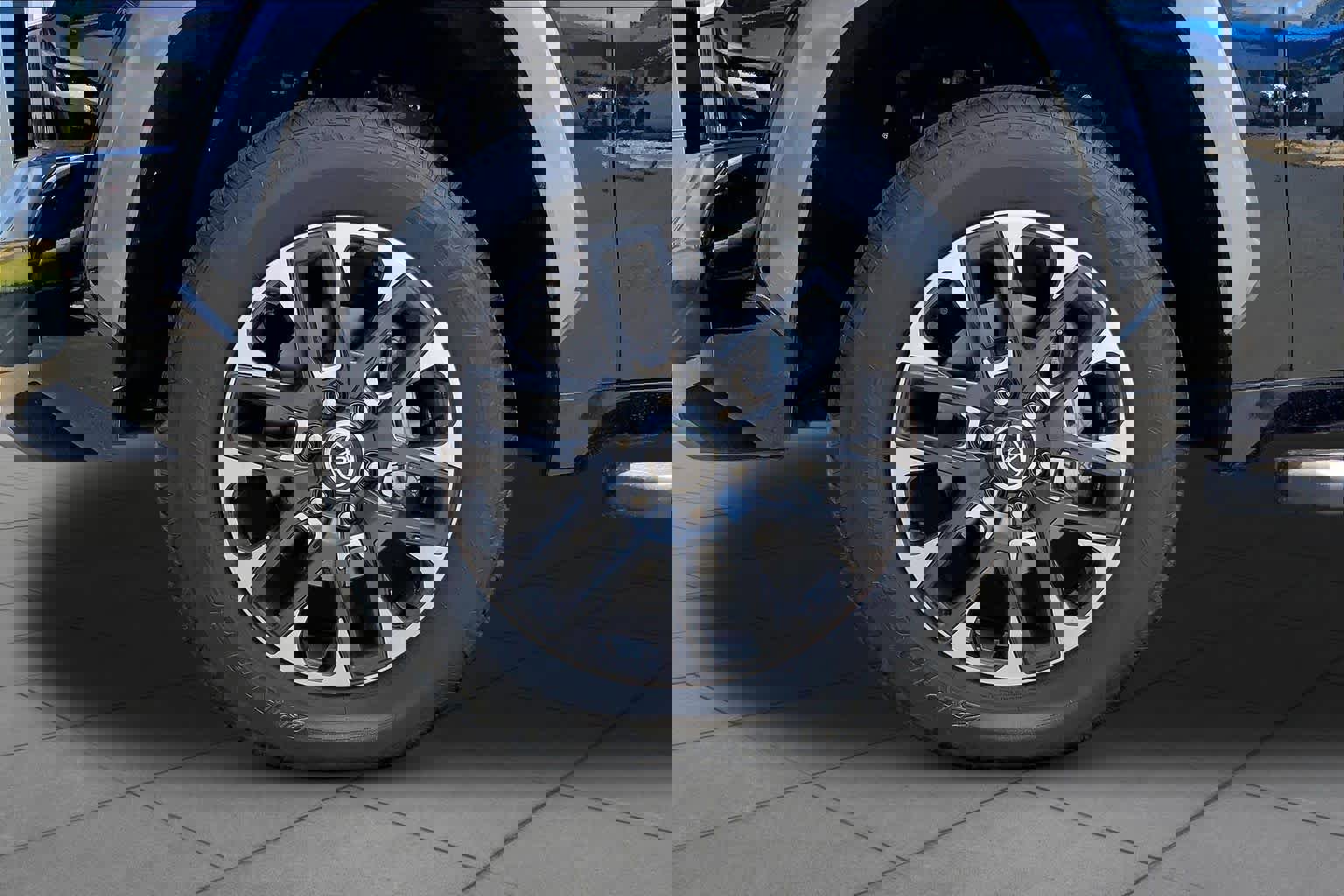 Used 2024 Toyota Tundra Limited w/ Power Package AWD/4WD image 11