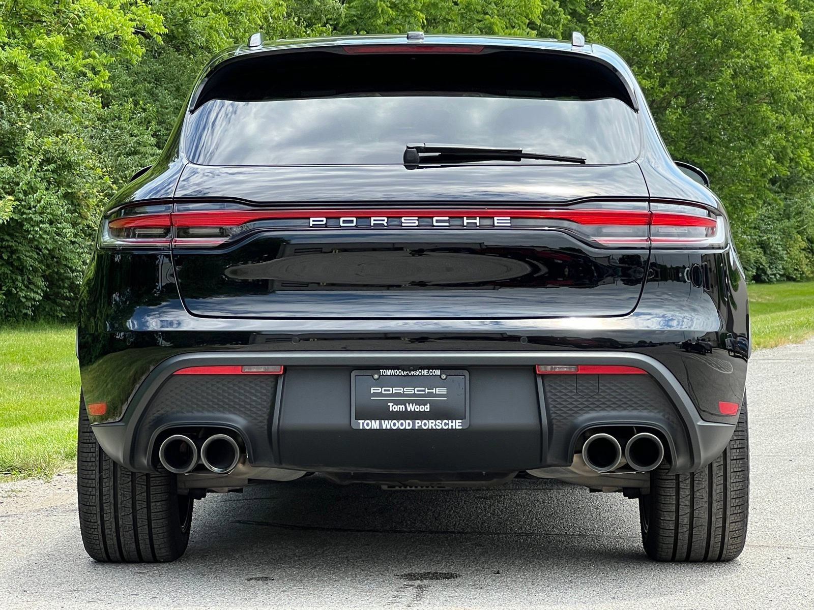 Certified 2026 Porsche Macan AWD/4WD image 8