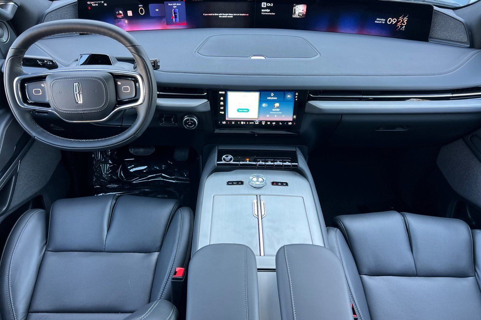 New 2026 Lincoln Navigator Reserve w/ Jet Appearance Package image 11