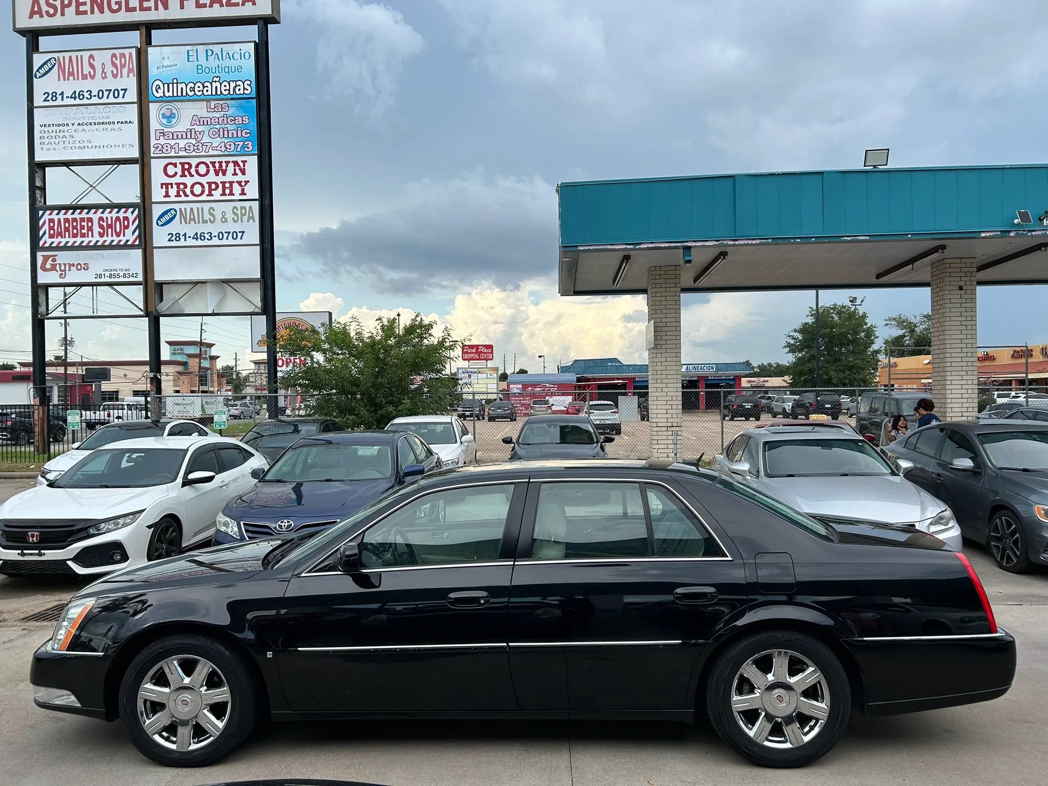 Used 2007 Cadillac DTS Luxury I FWD image 2