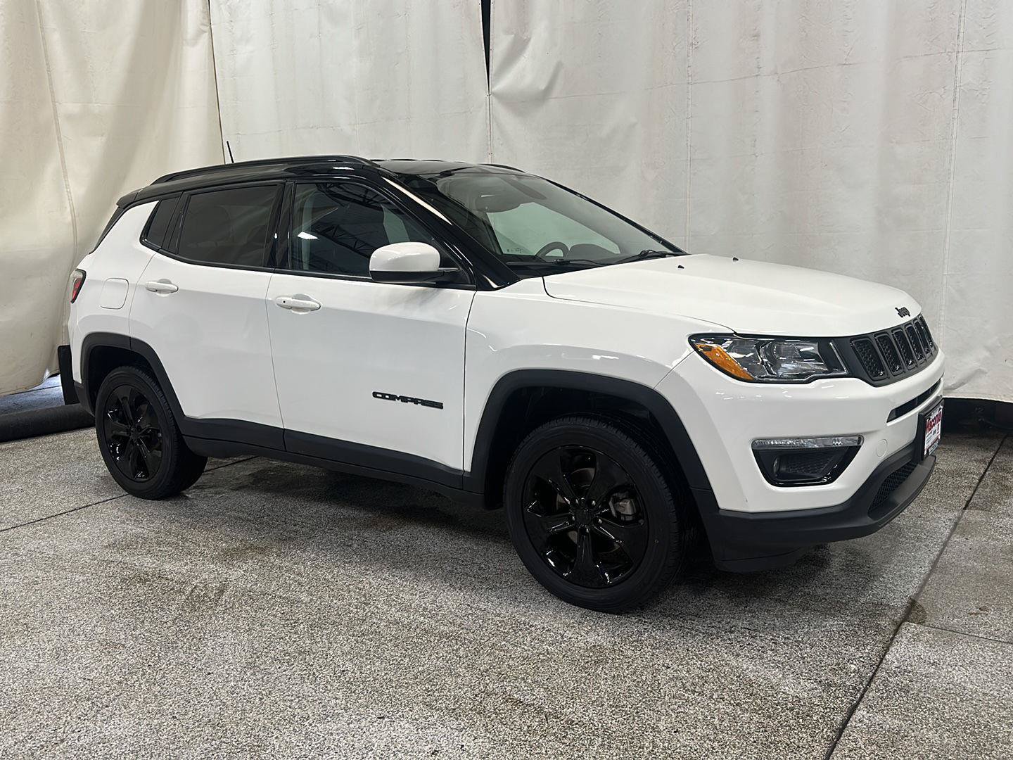 Certified 2019 Jeep Compass Latitude AWD/4WD image 4