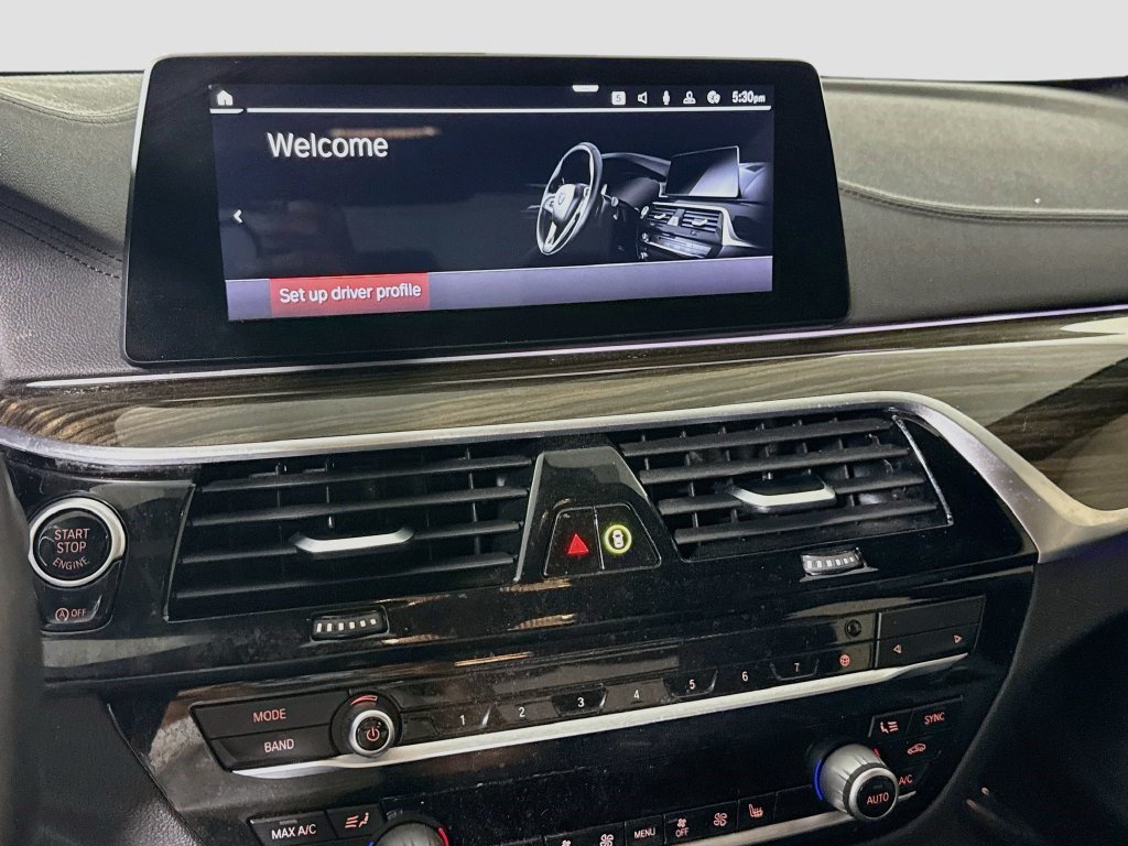 Used 2020 BMW M550i xDrive AWD/4WD image 17