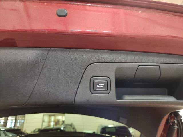Used 2023 Buick Envision Essence AWD/4WD image 27