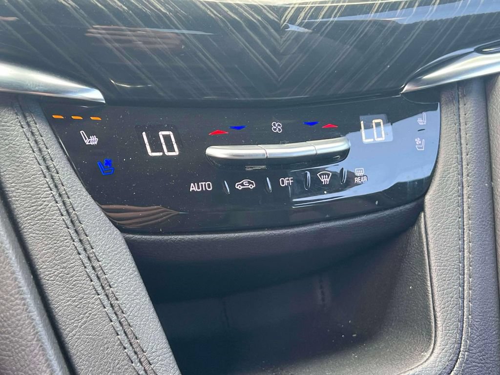 Used 2023 Cadillac XT6 Premium Luxury AWD/4WD image 31