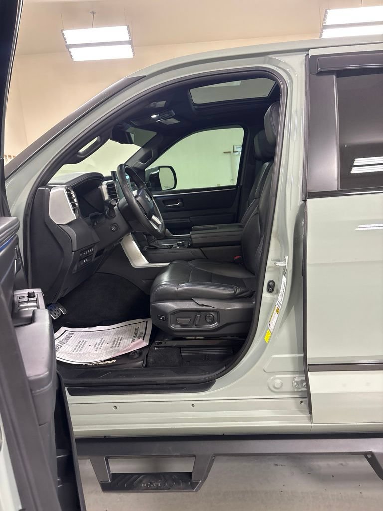 Used 2024 Toyota Tundra Platinum w/ TRD Off-Road Package AWD/4WD image 10