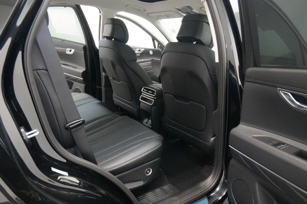 New 2025 Genesis GV80 2.5T Select image 38