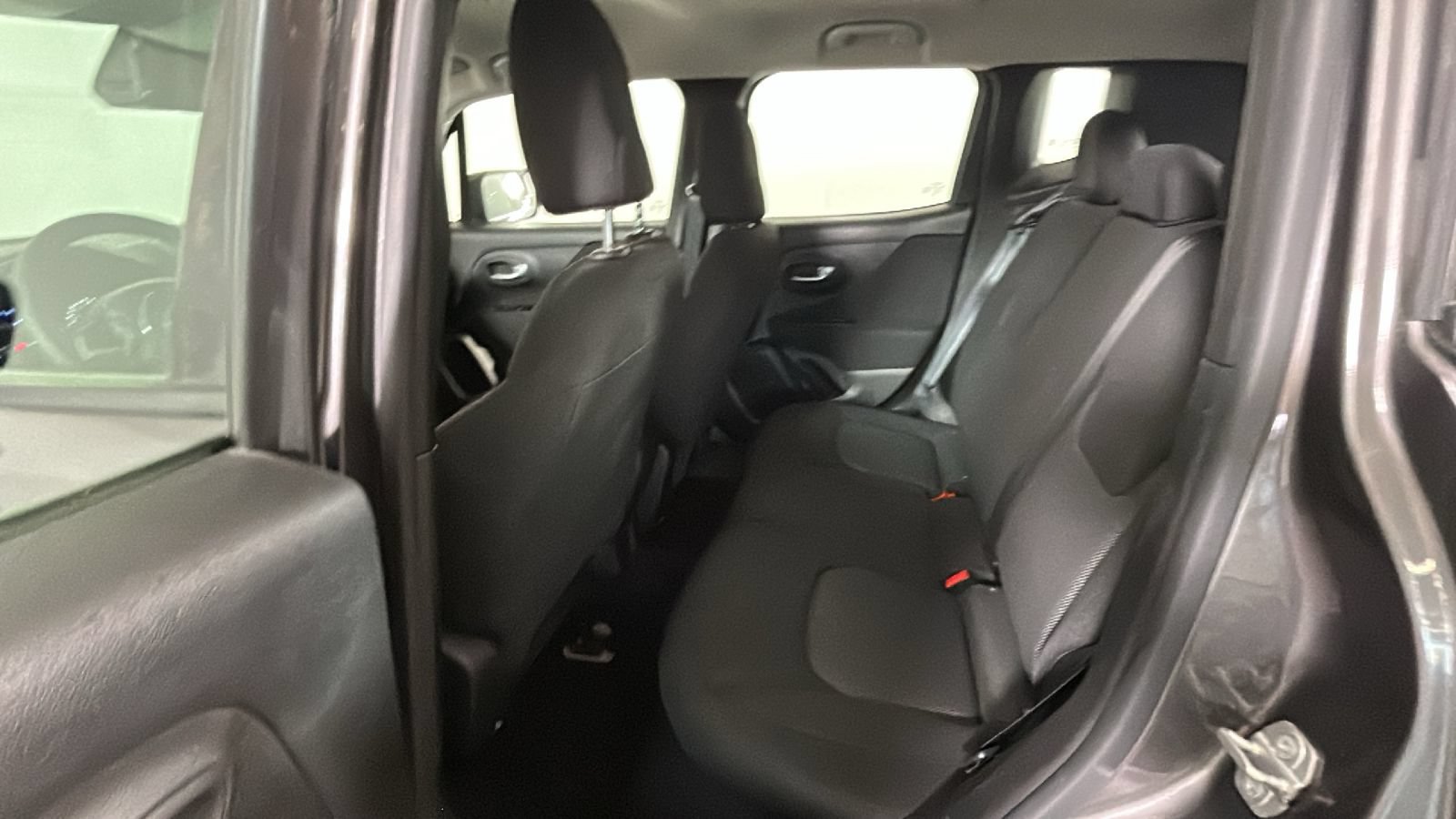 Used 2021 Jeep Renegade Sport FWD image 30