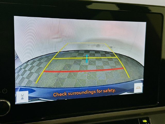 Certified 2025 Toyota Camry SE FWD image 18