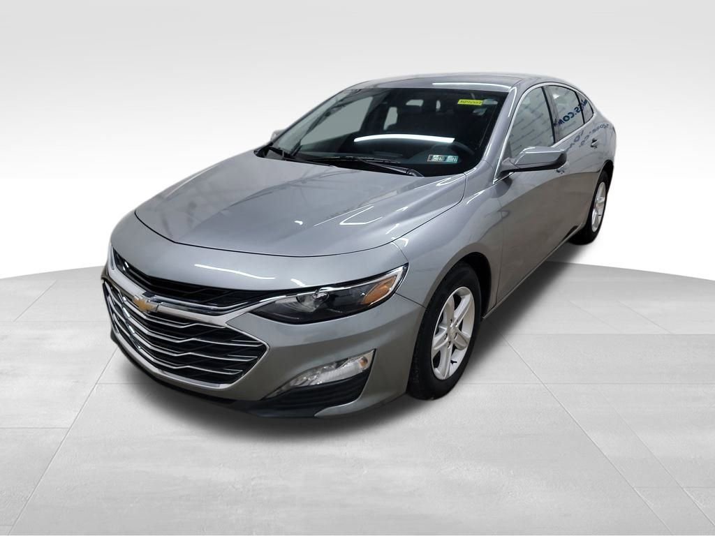 Used 2024 Chevrolet Malibu LT image 3