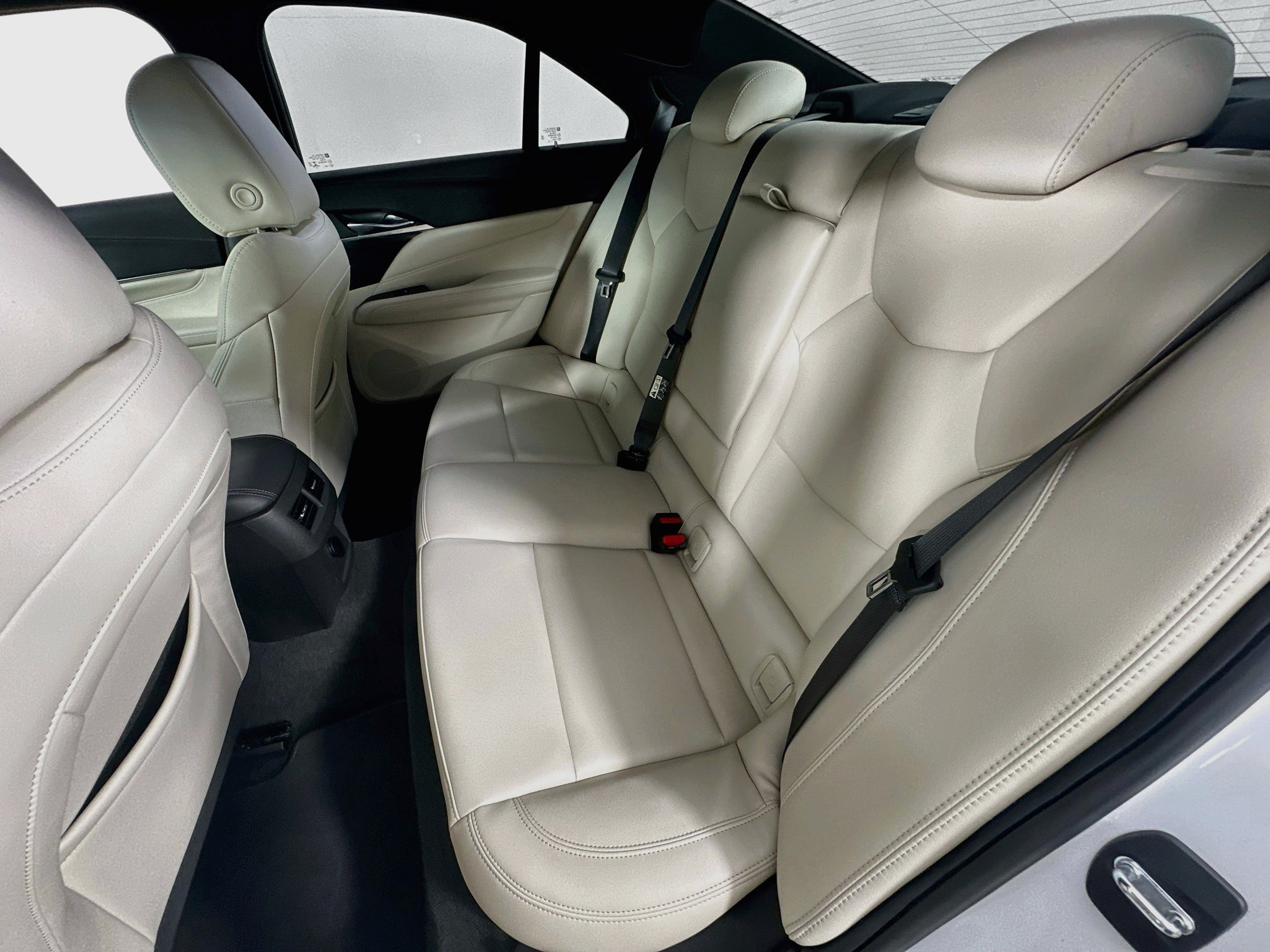 Used 2023 Cadillac CT4 Luxury RWD image 22