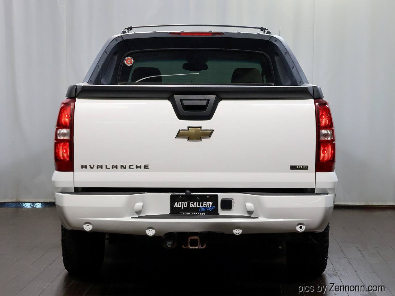 Used 2008 Chevrolet Avalanche LT w/ Convenience Package #1 AWD/4WD image 5