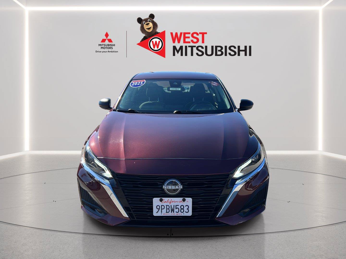 Used 2025 Nissan Altima 2.5 SV FWD image 8