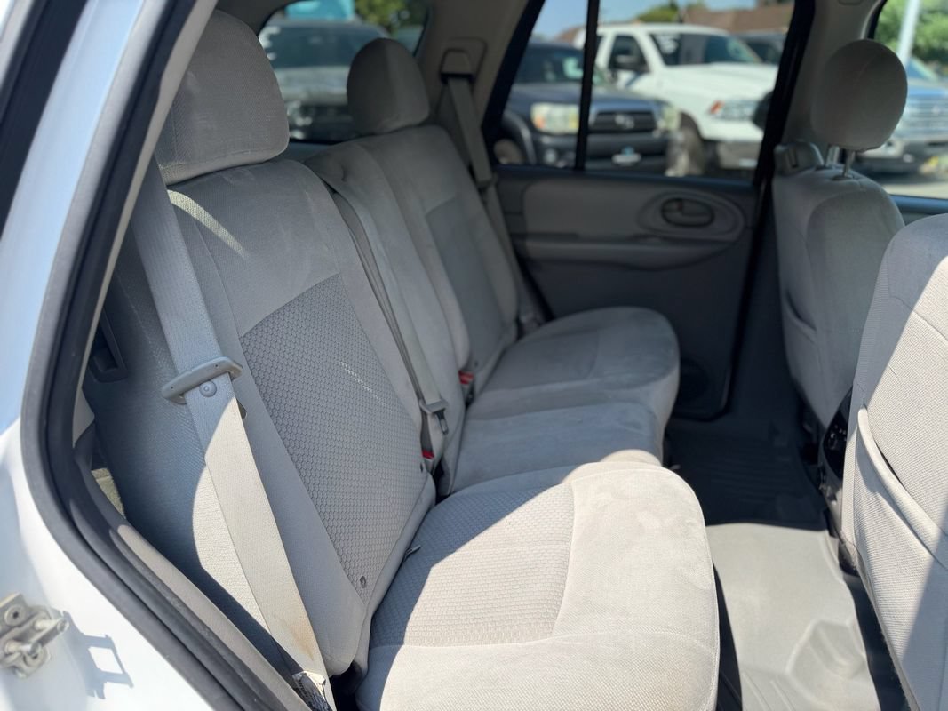 Used 2008 Chevrolet TrailBlazer 4WD image 7