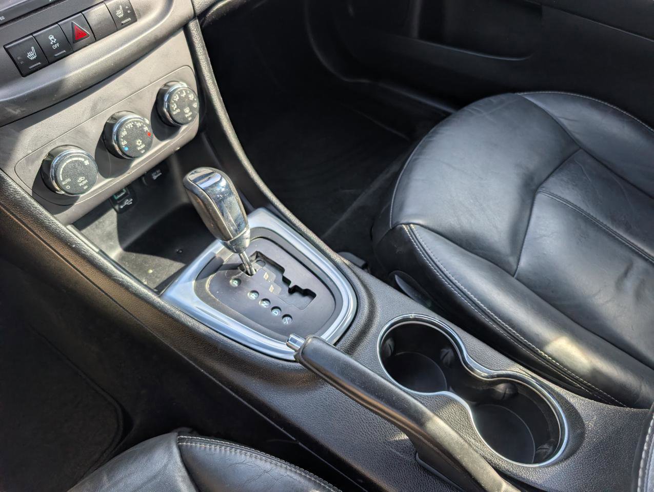 Used 2013 Dodge Avenger SXT w/ Sun/Sound Group image 25