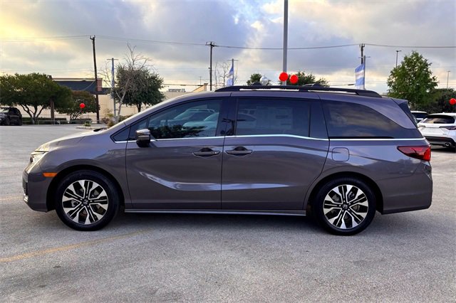 New 2026 Honda Odyssey Elite image 4