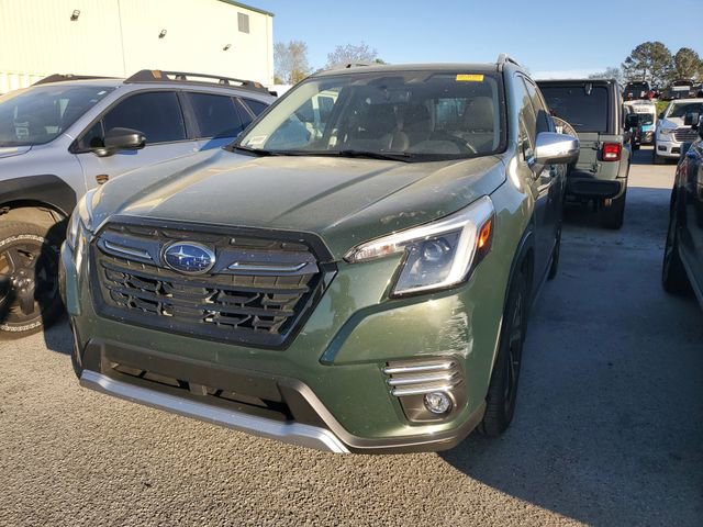 Used 2023 Subaru Forester Touring image 3