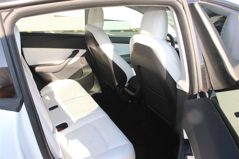 Used 2022 Tesla Model Y Long Range AWD/4WD image 12