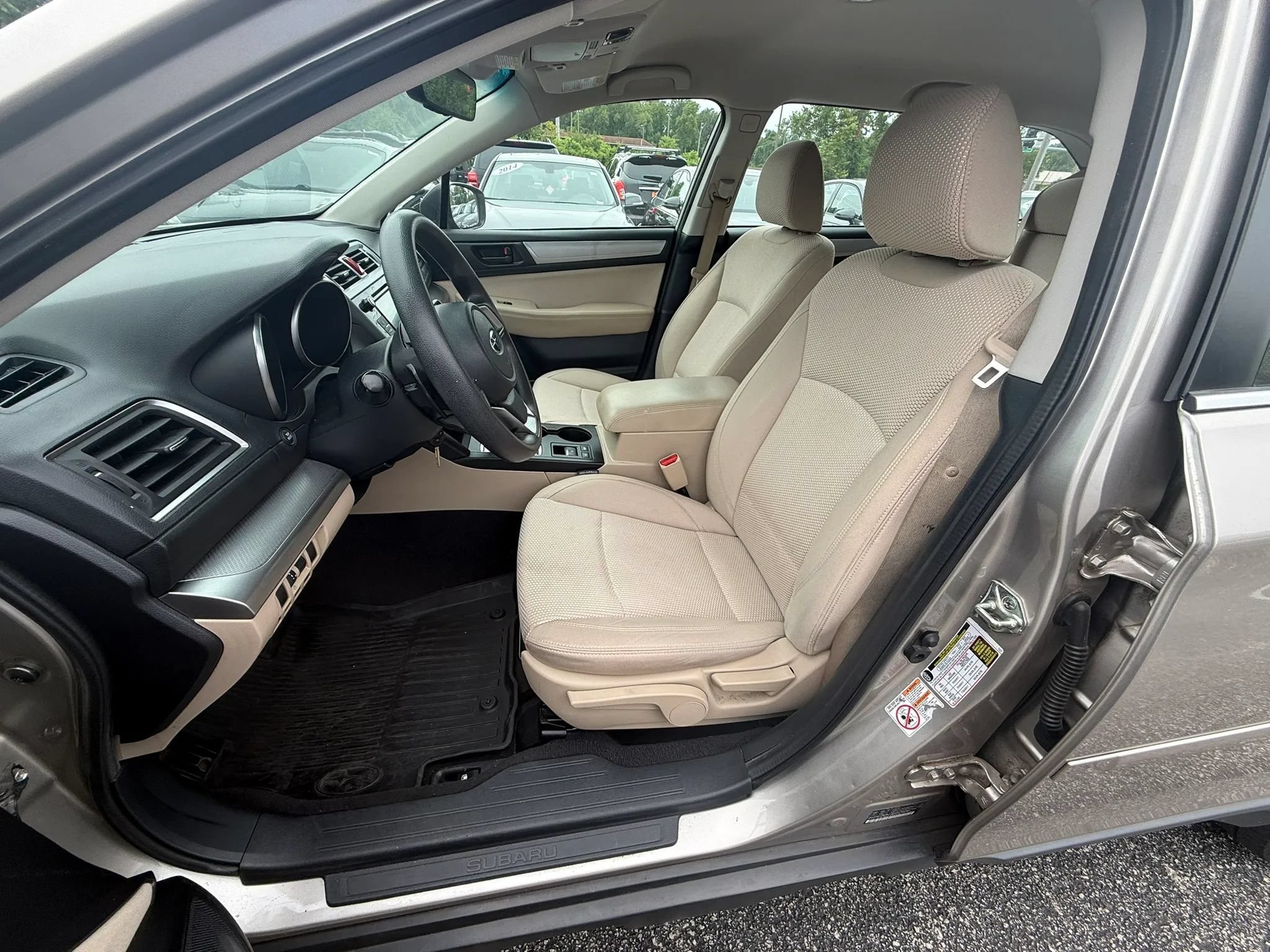 Used 2019 Subaru Outback 2.5i AWD/4WD image 9