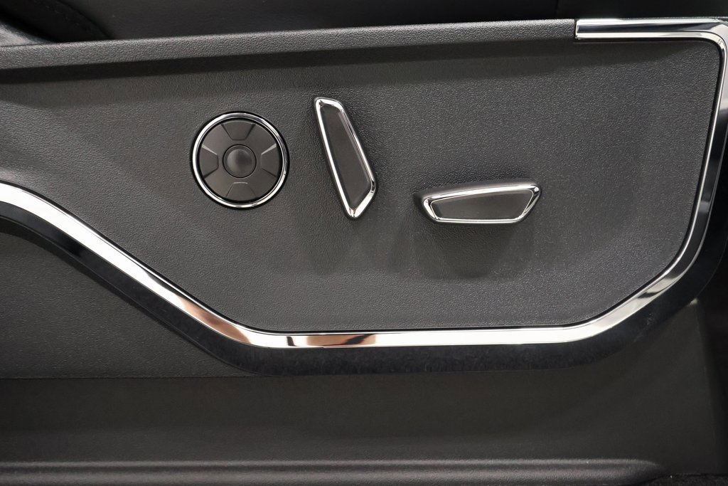 New 2025 Ford F150 Platinum w/ Equipment Group 702A High image 16