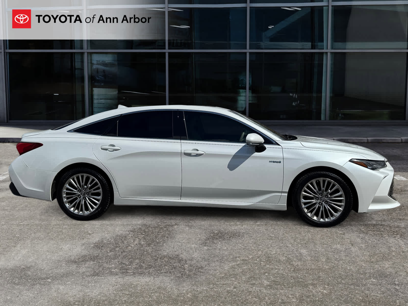 Used 2019 Toyota Avalon Limited w/ Advanced Safety Package image 11