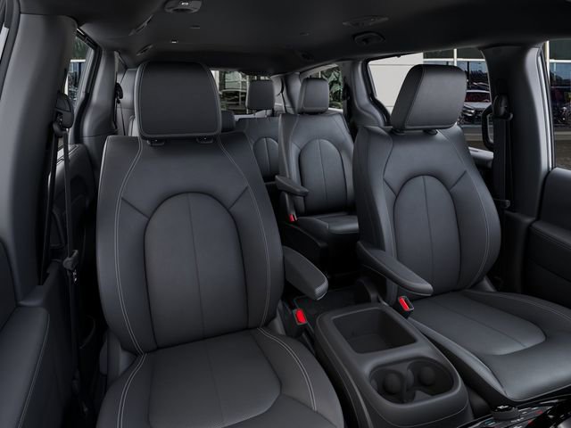 New 2026 Chrysler Pacifica Select FWD image 16