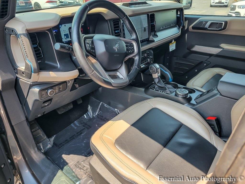 Used 2023 Ford Bronco Wildtrak image 9