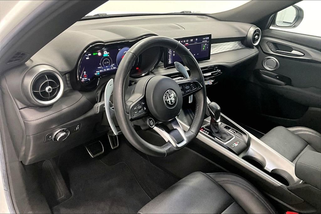 Used 2024 Alfa Romeo Tonale Veloce image 13