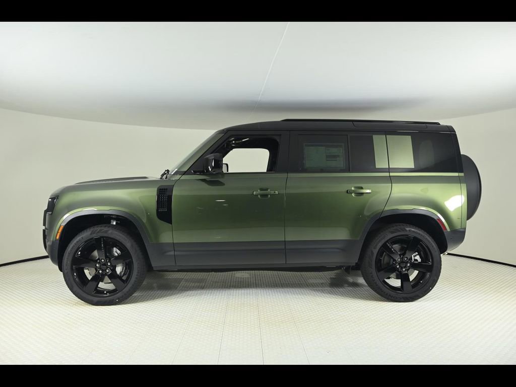 New 2026 Land Rover Defender 110 S image 2