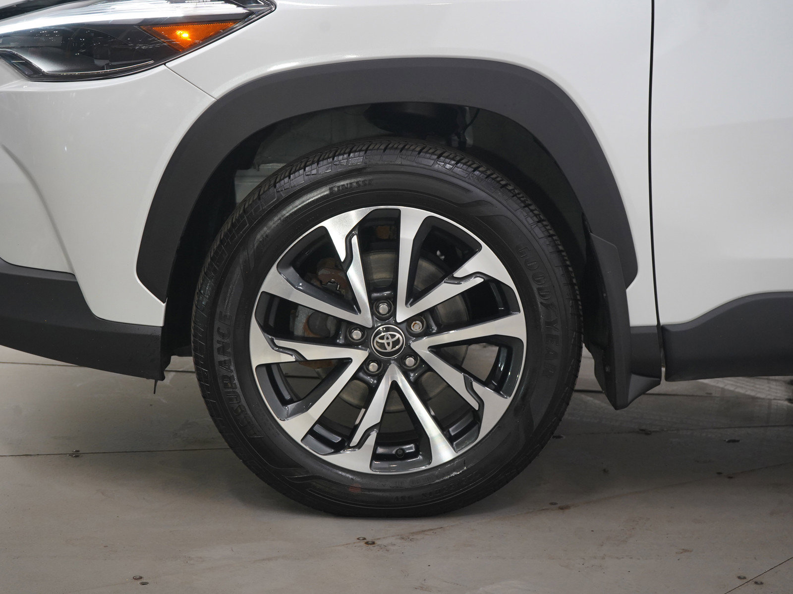 Used 2022 Toyota Corolla Cross XLE image 31