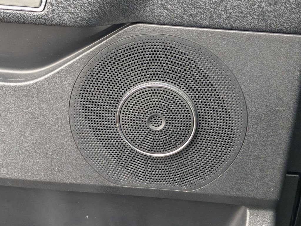 Used 2024 Ford Expedition Max XLT image 16