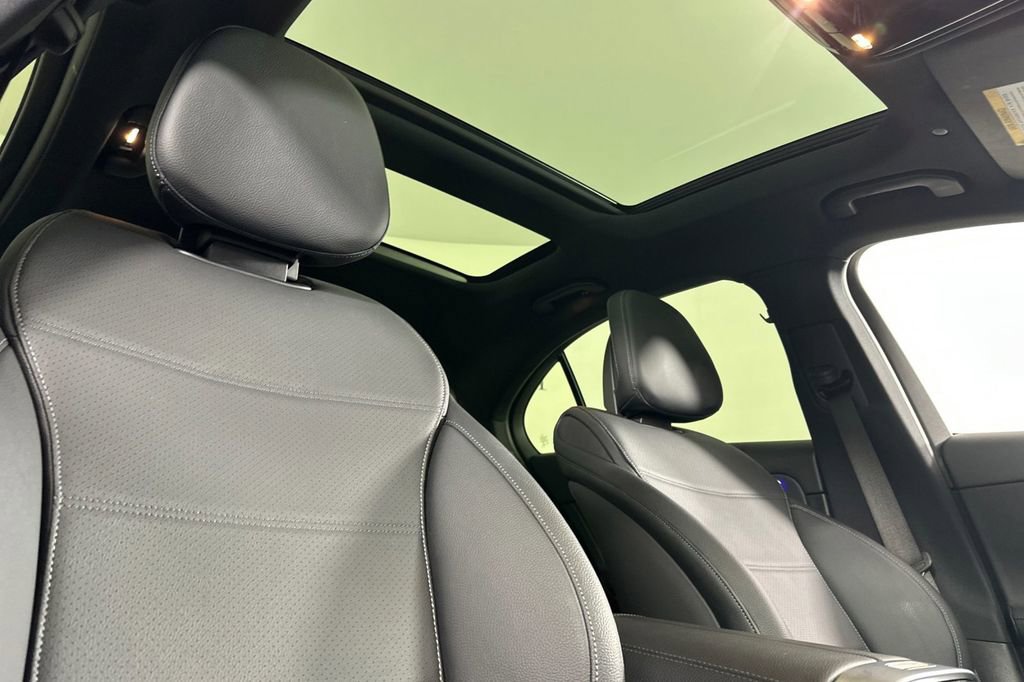 Certified 2023 Mercedes-Benz C 300 Sedan image 22