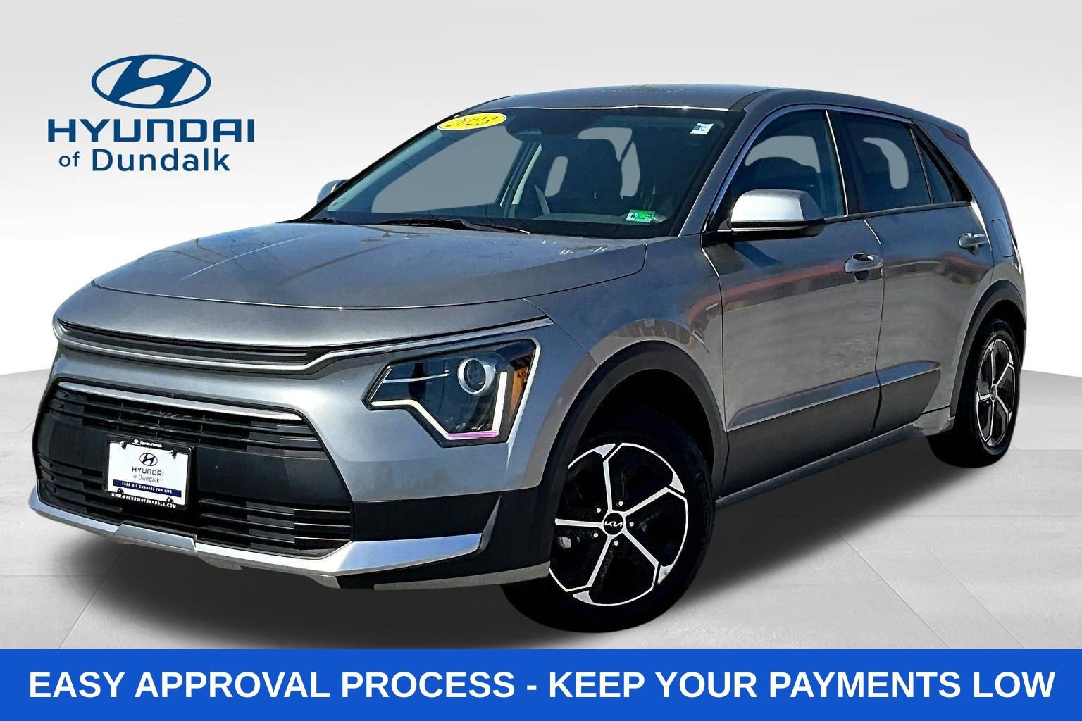 Used 2023 Kia Niro LX FWD image 1