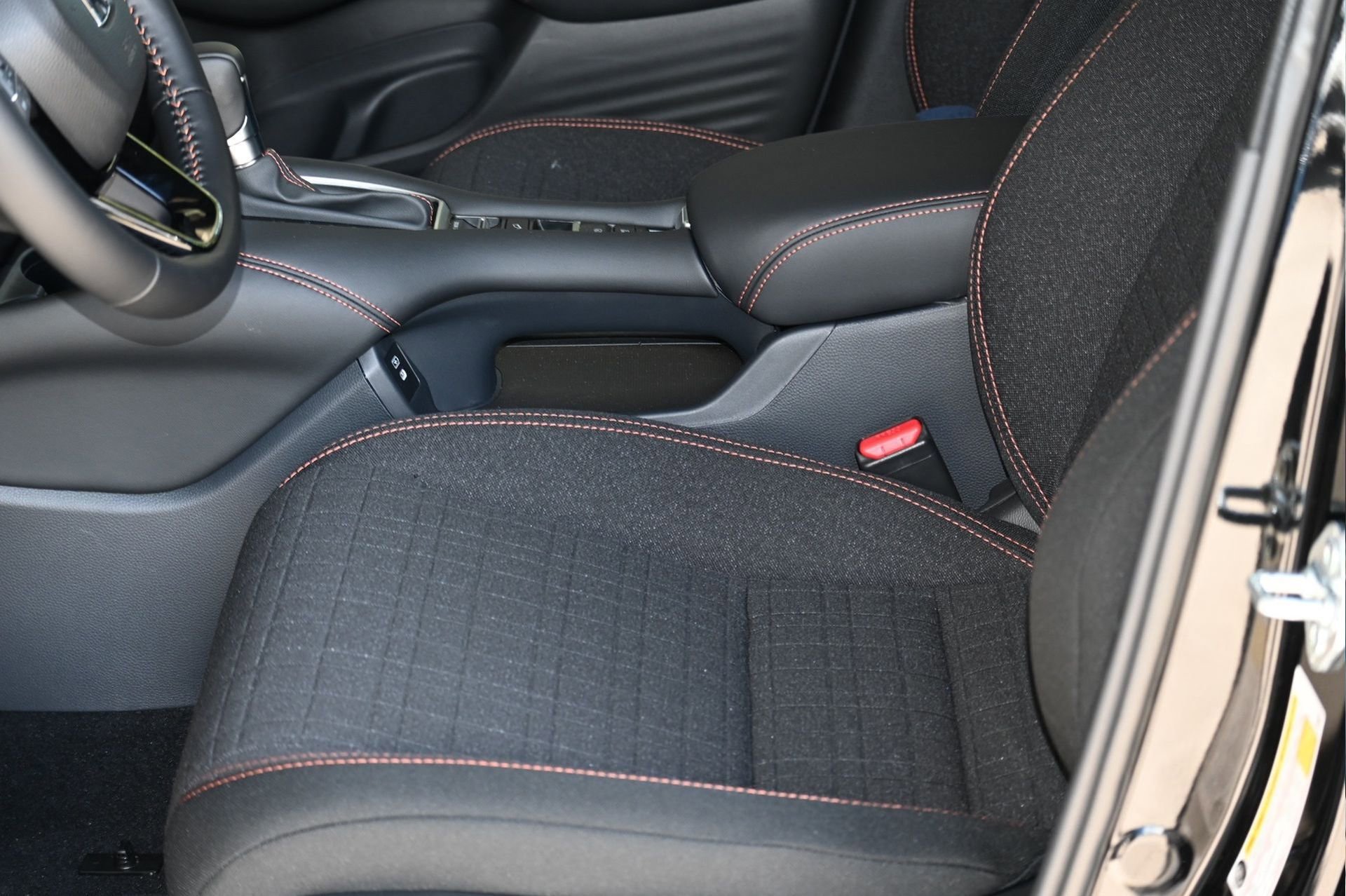 New 2026 Honda HR-V Sport image 15